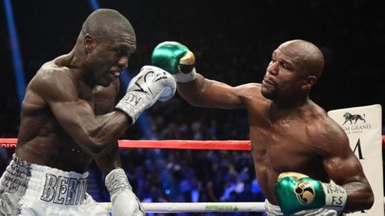 Review: Andre Berto lancarkan 495 pukulan ke arah Mayweather
