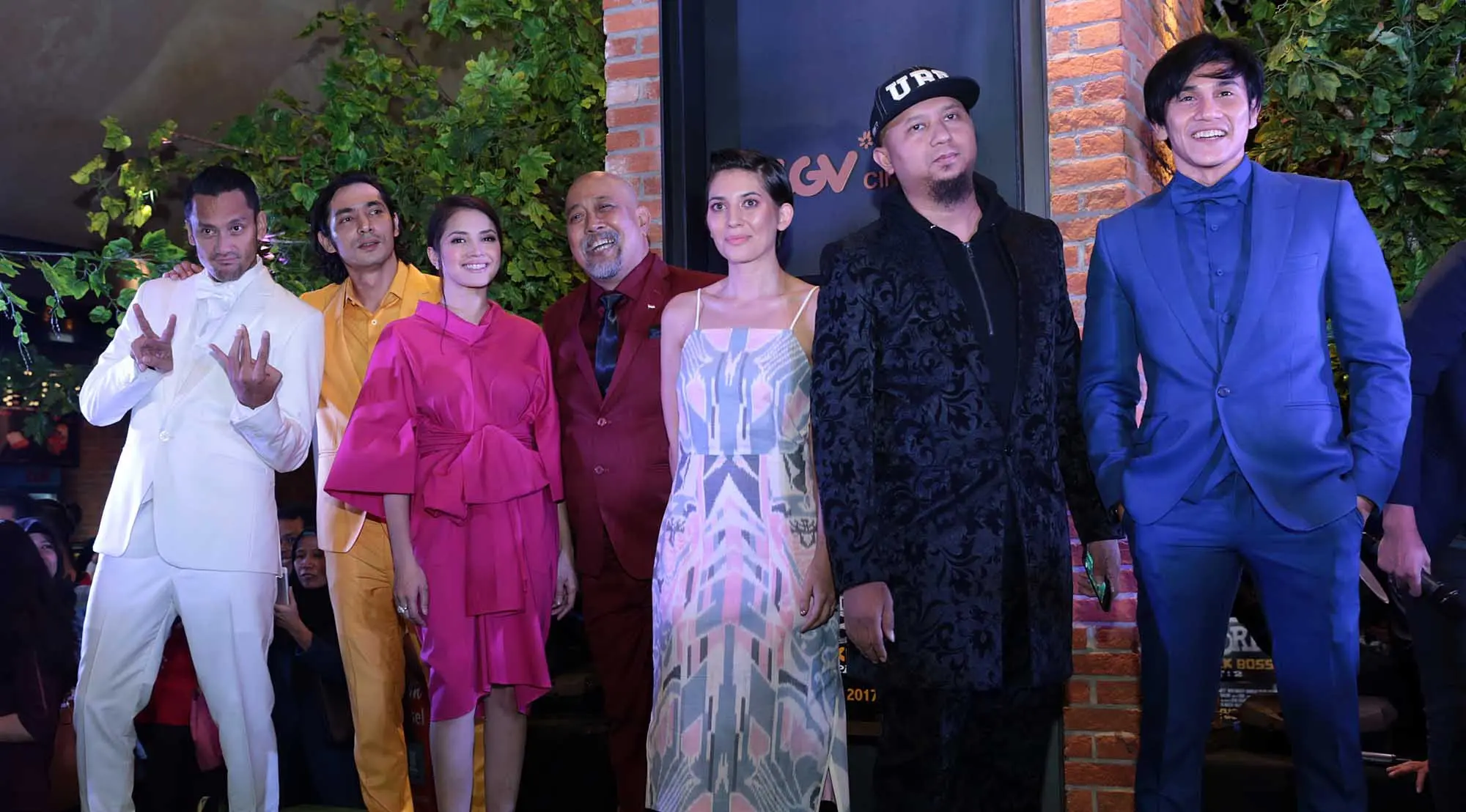 Gala Premiere film Warkop DKI Reborn: Jangkrik Boss Part 2 telah digelar di CGV Blitz, Grand Indonesia, Jakarta Pusat, Jum’at (25/8/2017). Suasana meriah pun sangat terasa malam dengan hadirnya para bintang. (Deki Prayoga/Bintang.com)