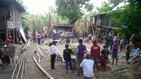 Warga memindah rumah buntut konflik pilkada (Achmad Yusran/Liputan6.com)
