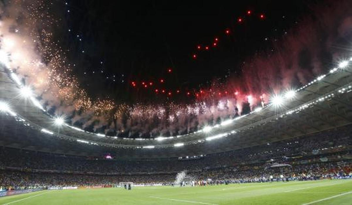 Stadion Olympic dan kembang api saksi sejarah Spanyol