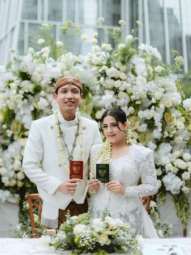 6 Potret Pernikahan YouTuber Nessie Judge, Sosok Suami Curi Perhatian