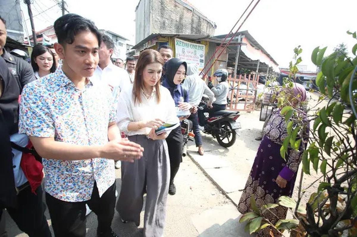 Harga Gelang Selvi Ananda Jadi Sorotan di Tengah Penolakan PPN 12 Persen, Rilisan Merek yang Diiklankan Jisoo BLACKPINK