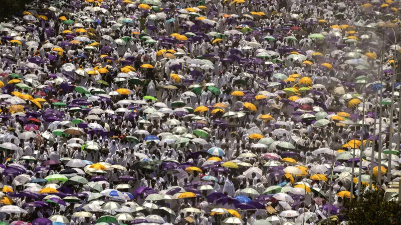 Jemaah Haji Wukuf di Arafah