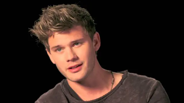 Jeremy Irvine
