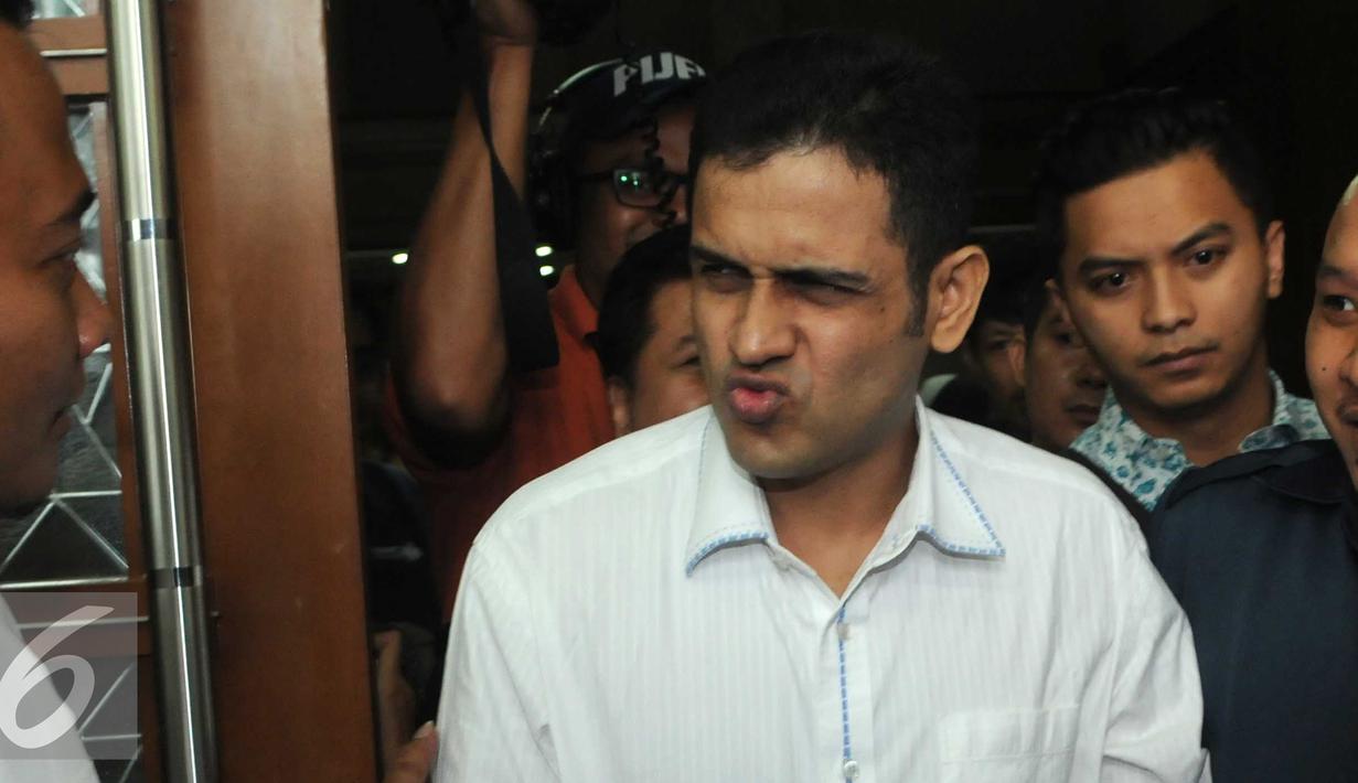 Nazaruddin didakwa menerima gratifikasi dari PT Duta Graha Indah dan PT Nindya Karya untuk sejumlah proyek di sektor pendidikan dan kesehatan, yang jumlahnya mencapai Rp 40,37 miliar, Jakarta, Kamis (9/6). (Liputan6.com/Helmi Afandi)