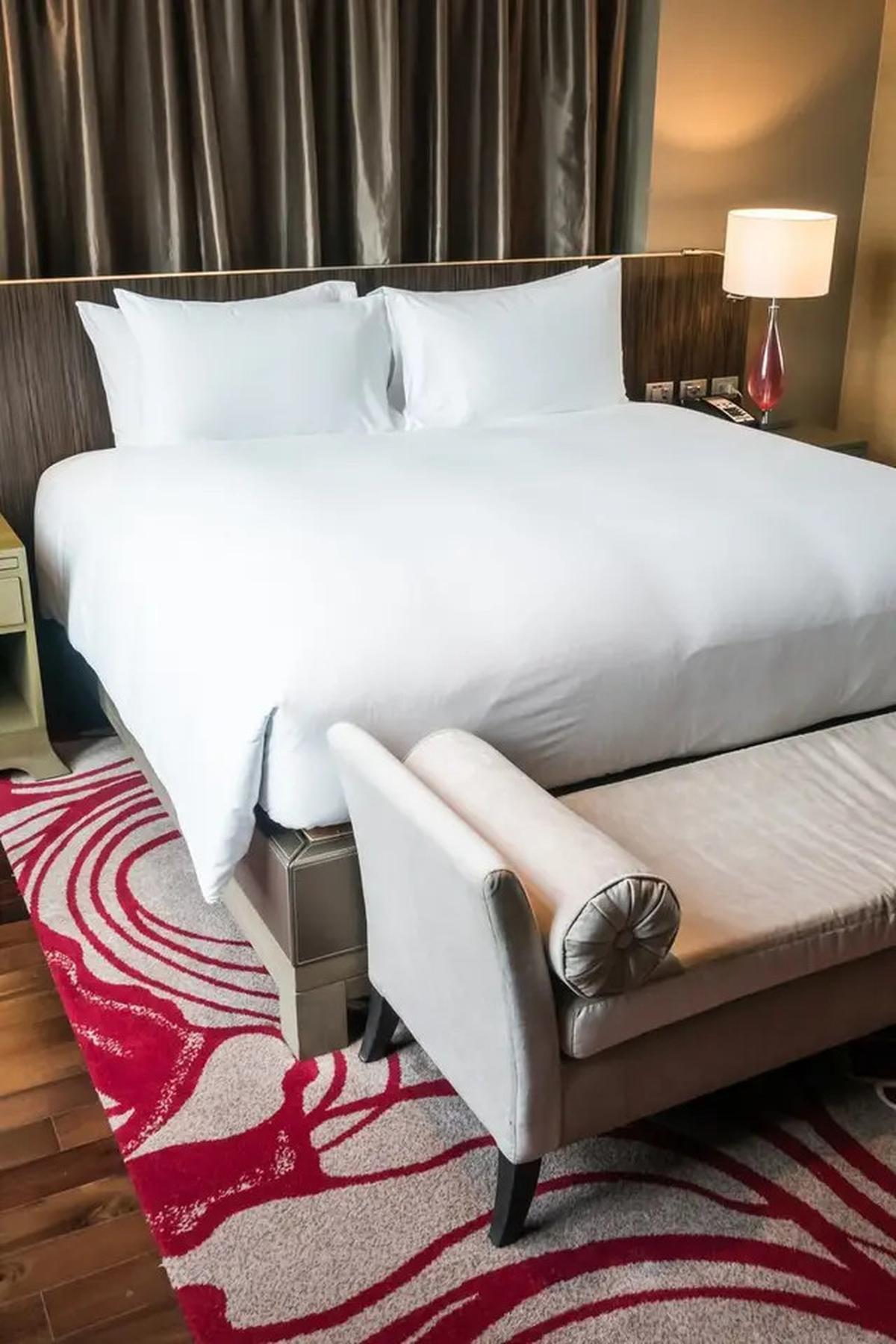 Model Dipan Kayu untuk Springbed, Ada yang Bisa Simpan Barang di Bawah Kasur