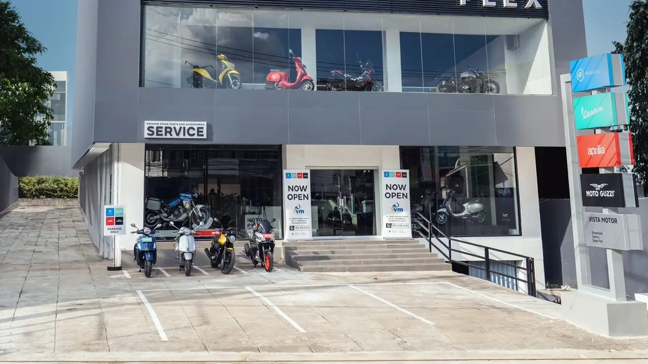 Piaggio Resmikan Dealer Motoplex Pertama di Kalimantan (ist)