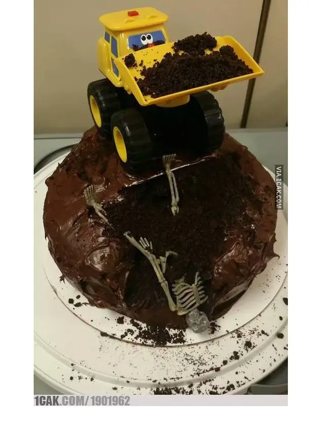 6 Kue Ulang Tahun Khusus Kuli Bangunan Ini Unik Sekaligus Kreatif