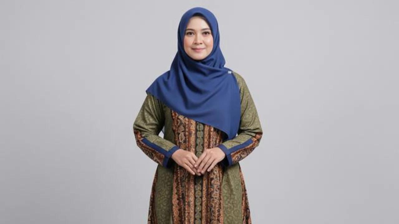 Padu Padan Gamis Batik Ibu-Ibu Terbaru: 10 Modelnya untuk Tampil Lebih Mudah dan Segar di 2025