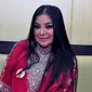 Anisa kecewa Dewinta melakukan hal itu hanya karena sebuah pekerjaan. Apalagi, nama Bahar adalah nama ayahnya yang sudah meninggal.