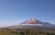 Pendakian Gunung Semeru Tidak Langsung Dibuka Meski Status Turun Level 2, Ini pertimbangannya