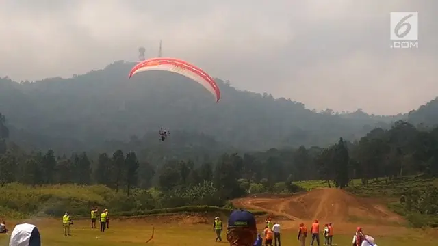 VIDEO: Tim Paralayang Putra Raih Emas untuk Indonesia