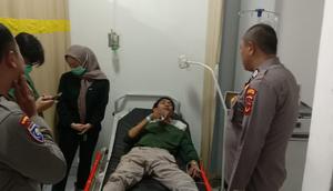 Korban penganiayaan saat mendapat perawatan medis. (Liputan6.com/ Fira Syahrin)