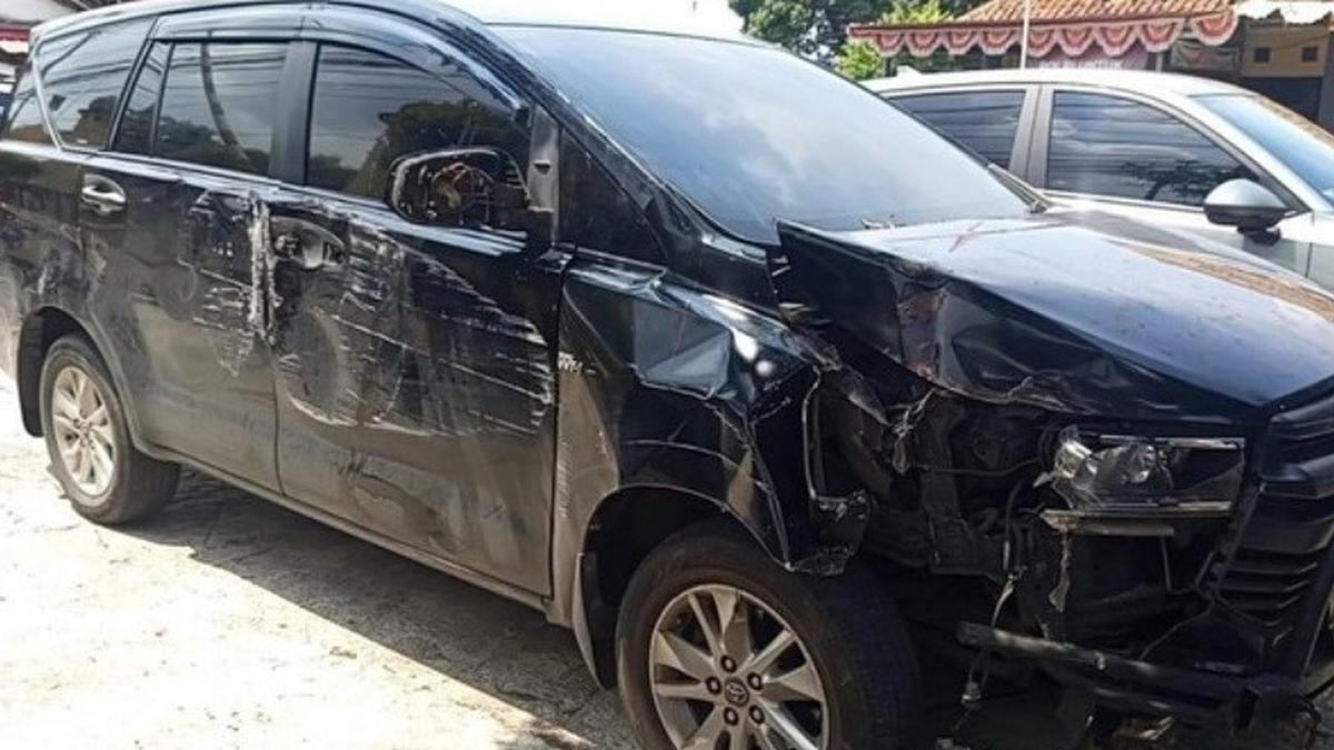 Detik-Detik Mencekam Kepala Dinas Tabrak Kerumunan Siswa SD, Korban Sampai Masuk ke Kolong Mobil