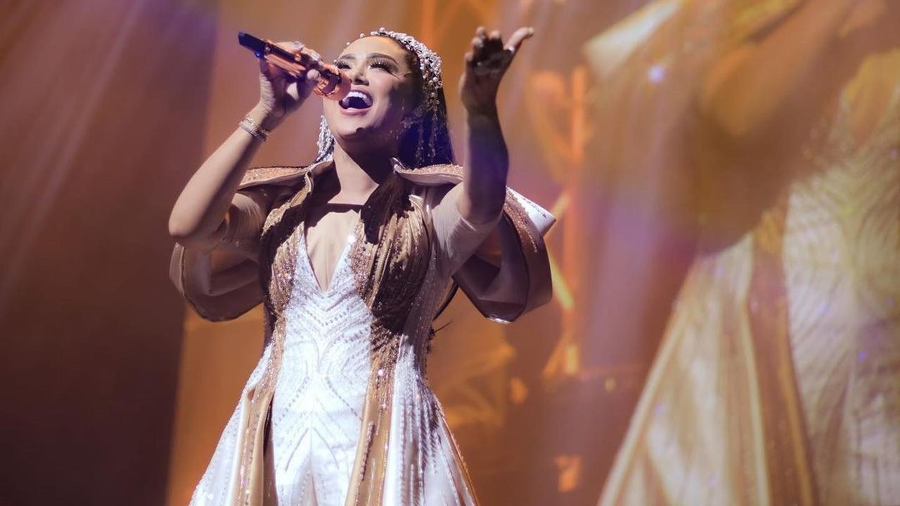 Krisdayanti (Foto: Instagram/@krisdayantilemos)