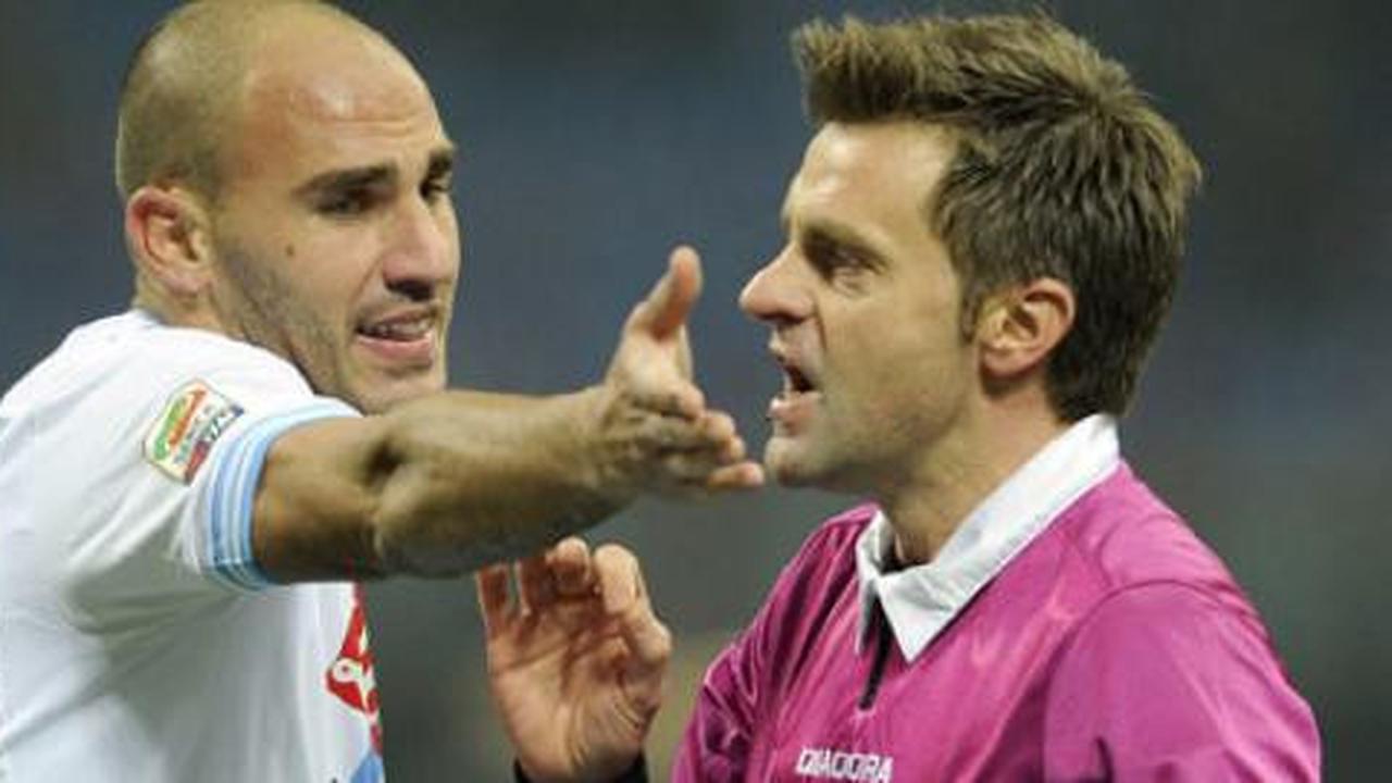 Napoli potong poin, duo diskors enam bulan