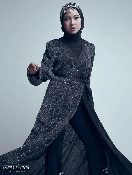 "Perjalanan dari situ (Palestine) ke Jakarta ada banyak hal memang dari dalam hati tapi aku lawan," ujar Chacha Frederika seperti dilansir dari Kapanlagi. (Instagram/chafrederica)