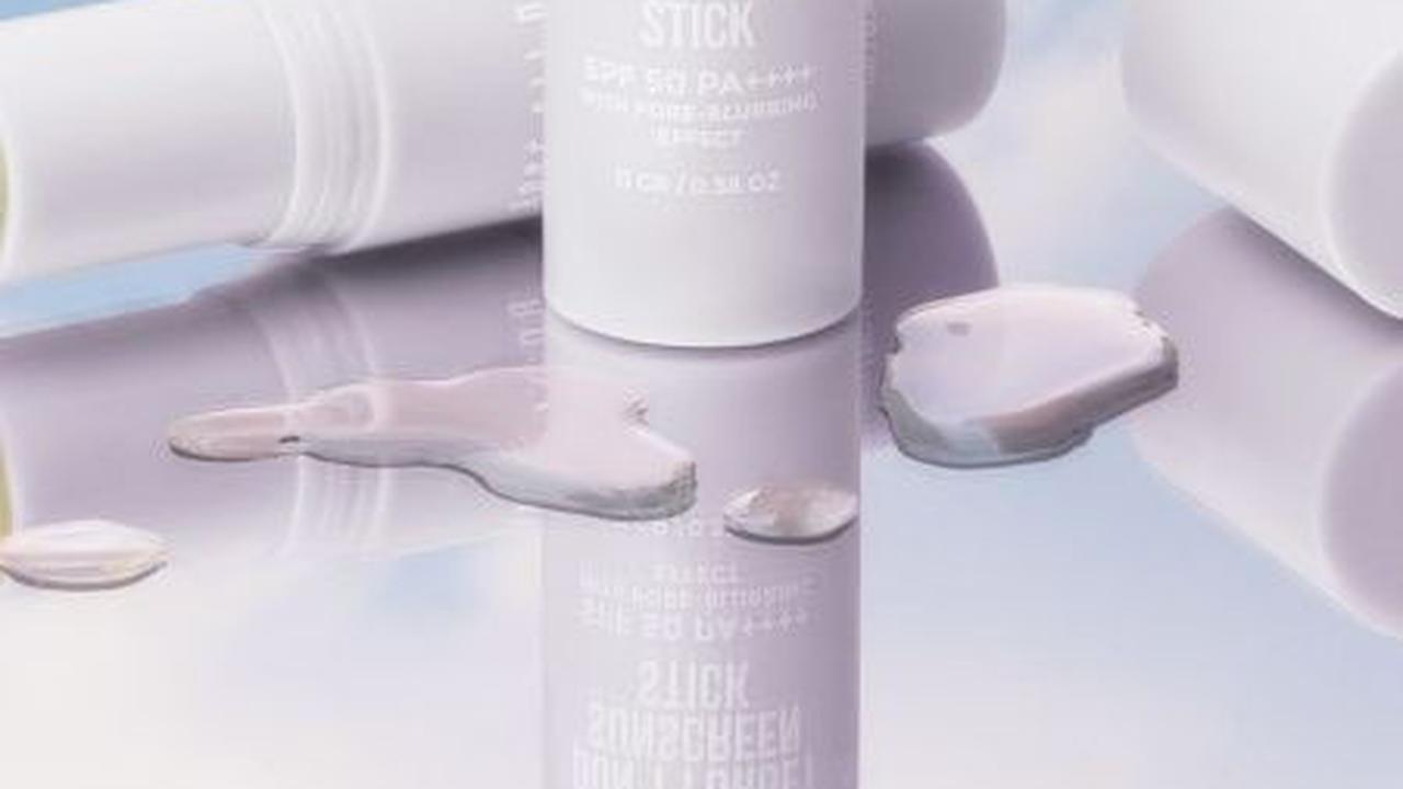 8. Rose All Day Don't Forget Sunscreen Stick<br>