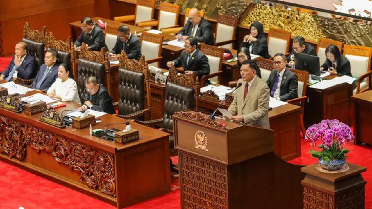 Di Tengah Penolakan, DPR RI Tetap Sahkan RUU TNI Jadi Undang-Undang