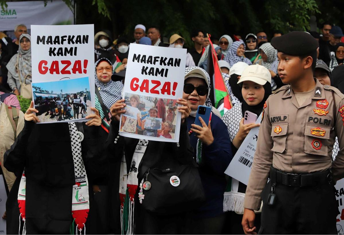Aksi solidaritas untuk Jalur Gaza di depan Kedupes AS