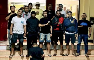 Modus Sebar Foto Bugil, Polisi Gadungan Peras Korban