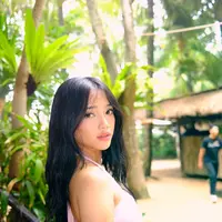 Intip pesona Fuji Utami dengan tampilan bak Barbie hidup (@fuji_an)