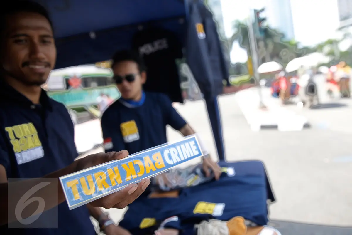 20160313-Baju Turn Back Crime Mulai Diburu Pecinta Fashion