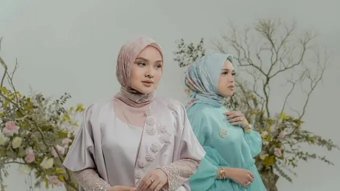 Membawa Keindahan Biota Laut dalam Koleksi Scarf Kolaborasi Buttonscarves x Ria Miranda