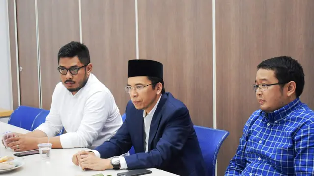 Gubernur Nusa Tengga Barat (NTB) Muhammad Zainul Majdi alias Tuan Guru Bajang (TGB) saat berkunjung ke redaksi Liputan6 di SCTV Tower, Senayan, Jakarta, Selasa (3/78/2018). (Istimewa)