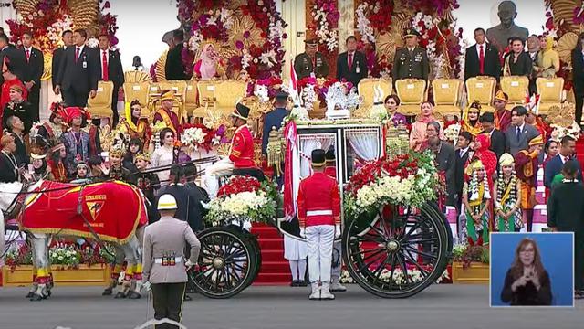 Kirab Budaya Iringi Pengembalian Duplikat Bendera Merah Putih dari Istana