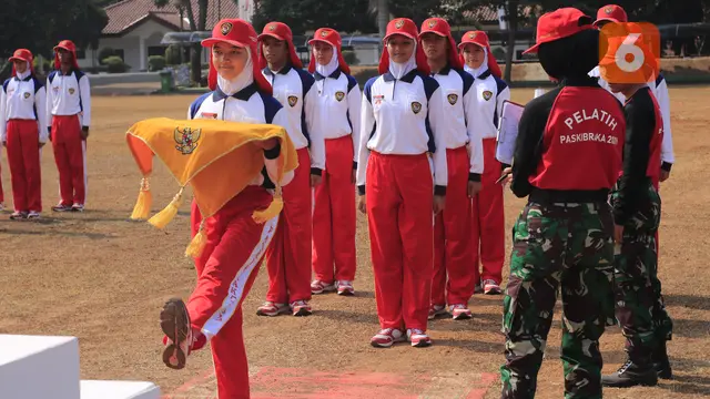 Paskibraka, Paskibraka 2019, Paskibraka Nasional 2019, Pembawa Baki 2019, Pembawa Baki Paskibraka Nasional 2019, Salma El Mutafaqqiha Putri Achzaabi