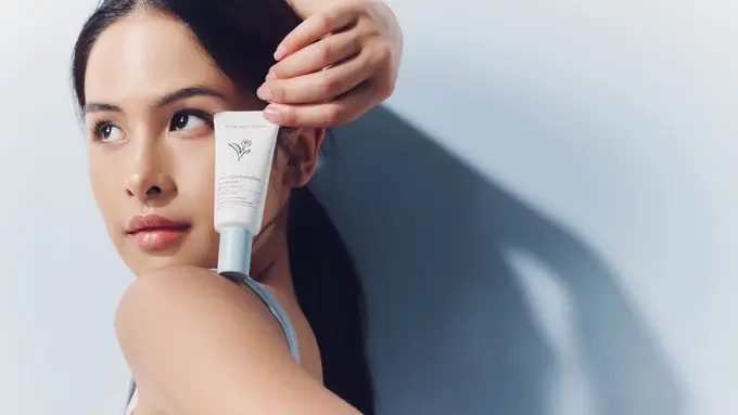 Beauty Review: Sunscreen Multifungsi dari From This Island dan Maudy Ayunda, Beri Perlindungan Maksimal dari Sinar UV dan Polusi