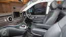 Penampakan interior Merci New V-Clas saat peluncuran di Jakarta, Rabu (30/3/2016). Mobil  asal Jerman tersebut dibandrol dengan harga Rp1,229 miliar (Liputan6.com/Angga Yuniar)