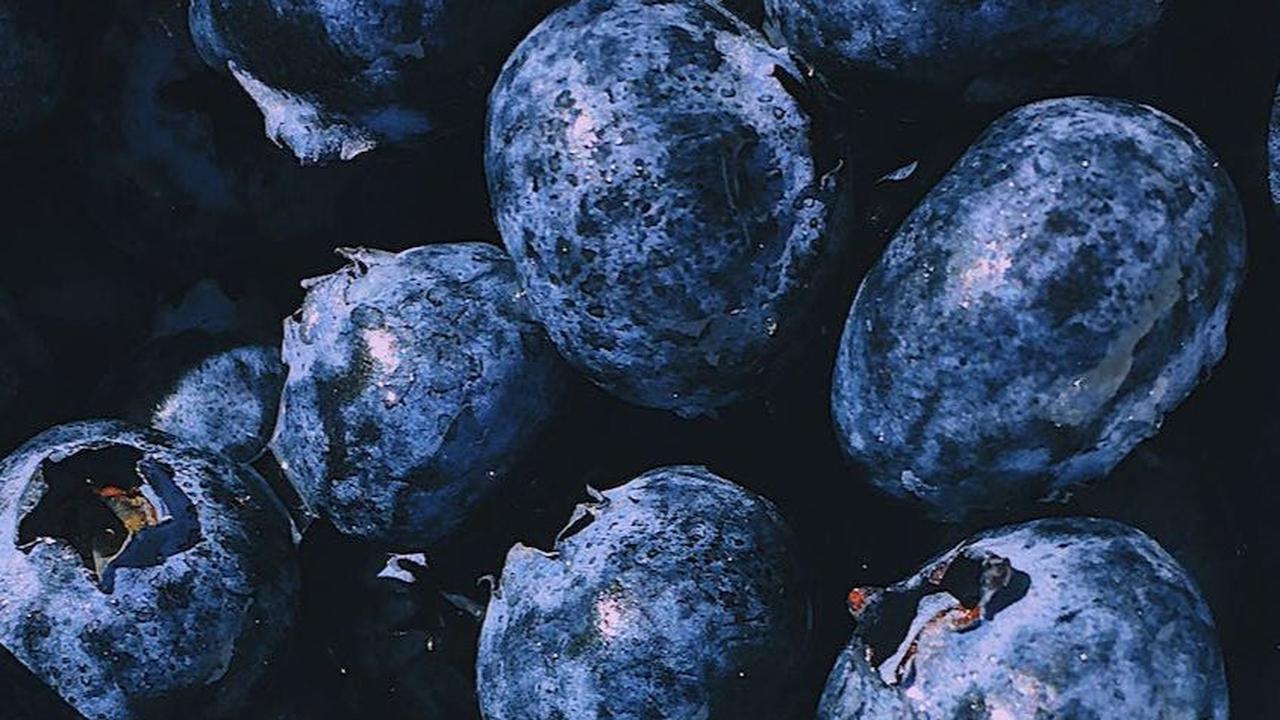 10. Bluberi: Warna Biru Alami dengan Manfaat Kesehatan