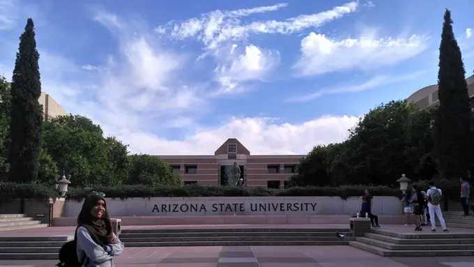 Berkat Tenun, Gadis Asal Buton Ini Terbang ke Amerika