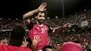 Pemain Mesir, Mohamed Salah memimpin klasemen top scorer zona CAF atau Afrika pada kualifikasi Piala Dunia 2018. Salah menguasai puncak top scorer dengan torehan lima gol. (AP/Nariman El-Mofty)