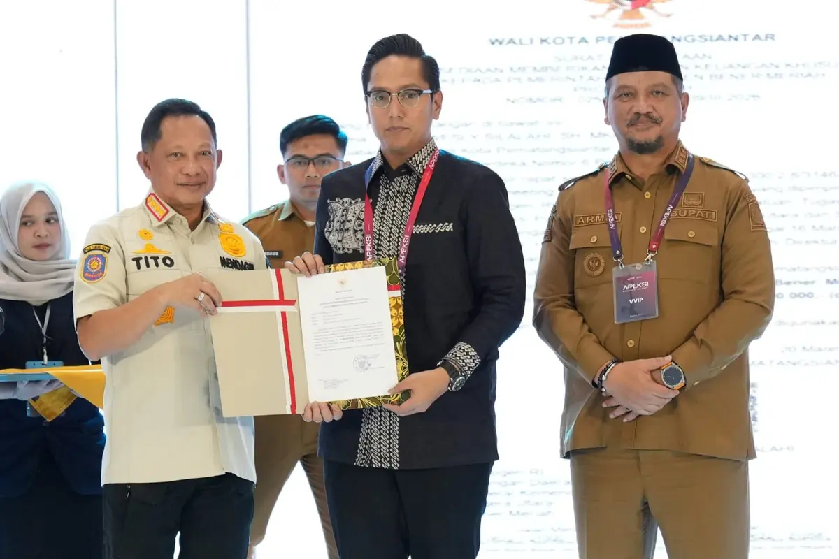 Kasatgas Tito Saksikan Penyerahan Bantuan Keuangan Daerah untuk Pemulihan Pascabencana di Aceh