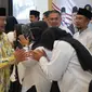 Pemerintah Daerah (Pemda) Garut, Jawa Barat secara resmi melepas sekitar sekitar 2003 jemaah haji asal Garut pada musim haji 2024. (Liputan6.com/Jayadi Supriadin)