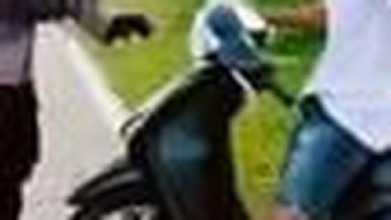 Langgar Lalu Lintas, Pria Bertato Ini Menangis Saat Ditangkap Polisi