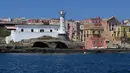 Pemandangan Pulau Ventotene di Lazio, Italia, Minggu (14/6/2020). Pulau Ventotene merupakan salah satu dari Kepulauan Pontine di Italia dan merupakan sisa-sisa dari sebuah gunung api purba. (Xinhua/Alberto Lingria)