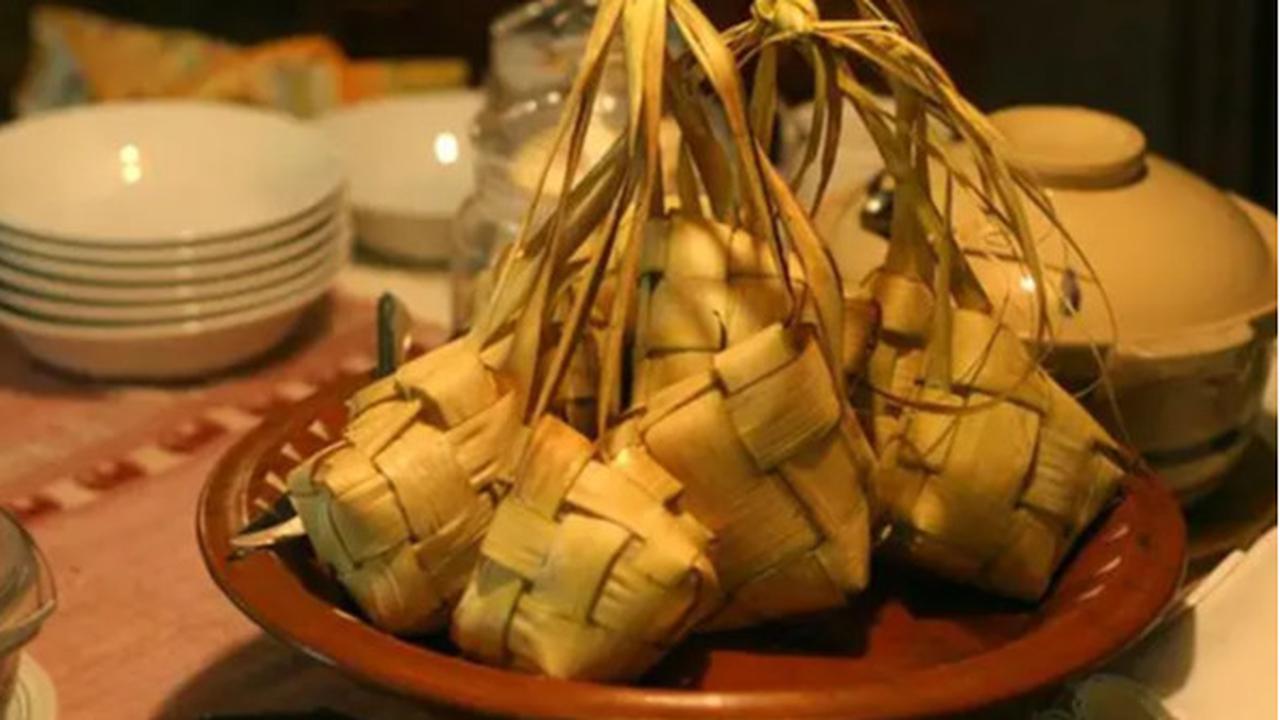 5 Tips Membuat dan Menyimpan Ketupat Agar Tidak Cepat Basi