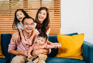 5 Gaya Parenting Eropa yang Bisa Menginspirasi Keluarga Indonesia./Copyright depositphotos.com/sorapupu