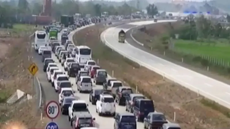 20150711-Tol Cipali Macet-Majalengka