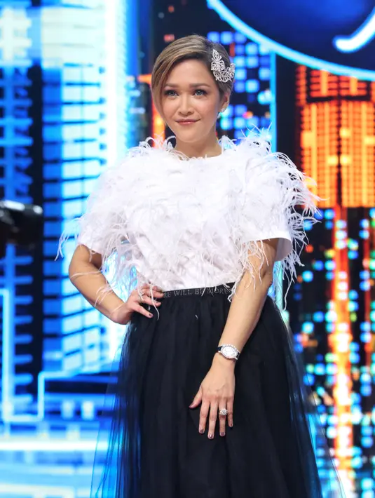 Maia Estianty Juri Indonesian Idol X di Studio RCTI Kebon Jeruk, Jakarta Barat (2/3/2020).
