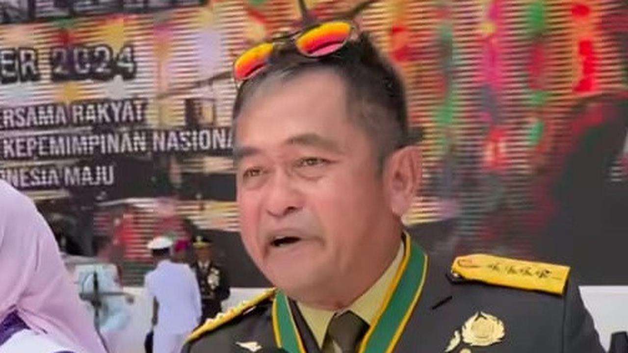 Maruli jadi penyanyi latar