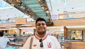 Bukan Sekadar Legenda! Content Creator Ali Reds History Bahagia Bertemu Sami Hyypia di Jakarta