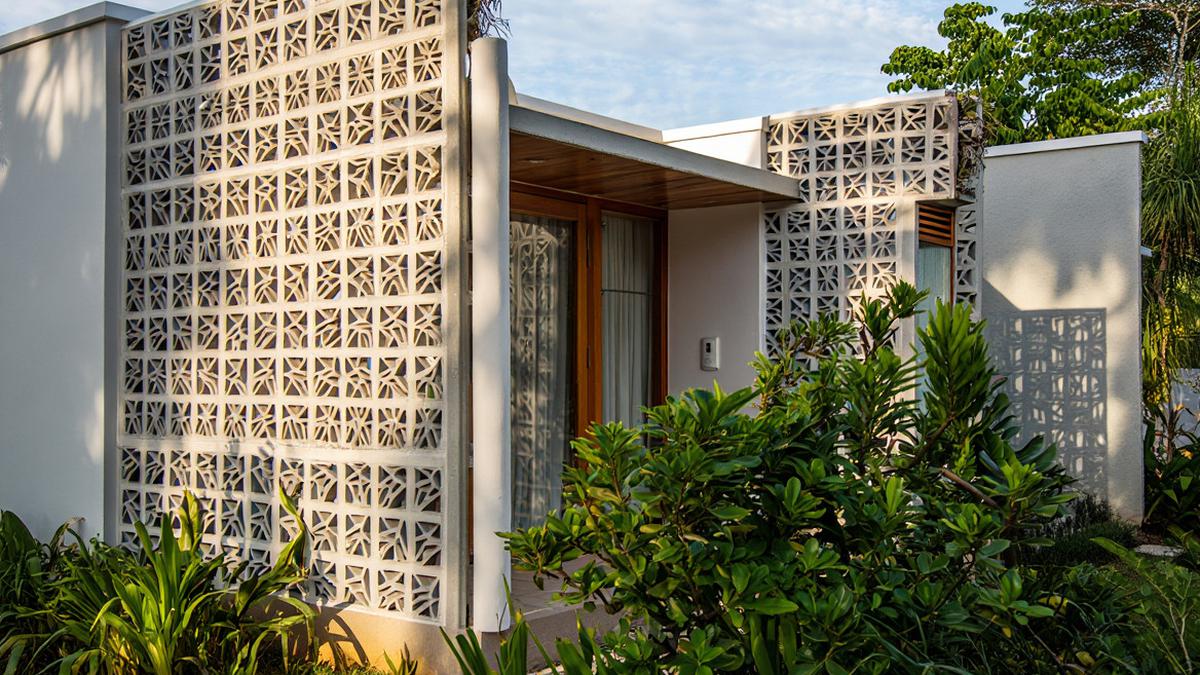 8 Contoh Rumah 1 Lantai Sejuk dengan Ventilasi Besar, Nyaman di Iklim Tropis Tanpa Boros AC