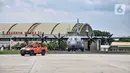 Pesawat Super Hercules C-130J mendarat di Lanud Halim Perdanakusuma, Jakarta Timur, Senin (6/3/2023). Pesawat ini merupakan yang pertama dari total lima unit yang akan datang secara bertahap dari pabriknya di Lockheed Martin, Marietta, Georgia, Amerika Serikat (AS). (merdeka.com/Iqbal S. Nugroho)