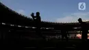 Pemain Timnas Indonesia melakukan latihan lompatan di Stadion Utama Gelora Bung Karno, Jakarta, Selasa (20/12/2022). Timnas Indonesia akan melakoni laga perdana turnamen Piala AFF 2022 melawan Kamboja pada Jumat (23/12) di SUGBK. (Liputan6.com/Helmi Fithriansyah)
