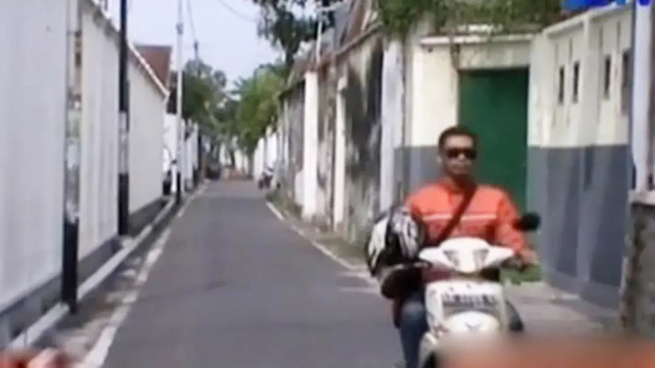 VIDEO: Kampung Anti Kampanye di